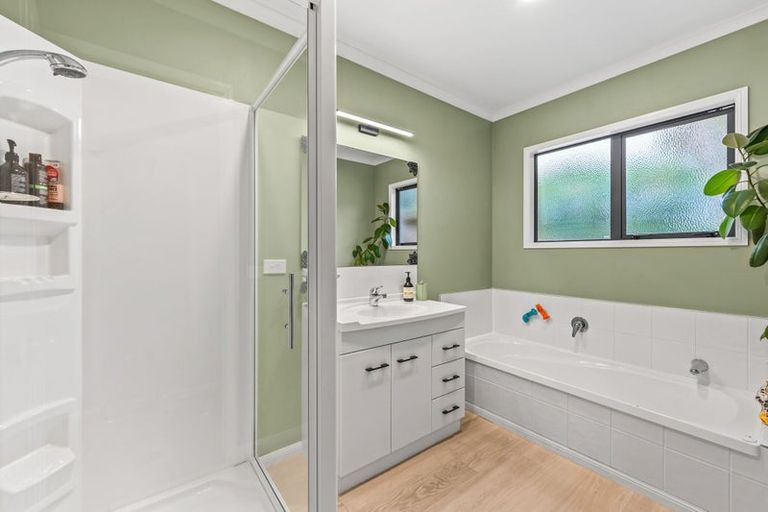 Photo of property in 381 Cove Road, Waipu, 0582