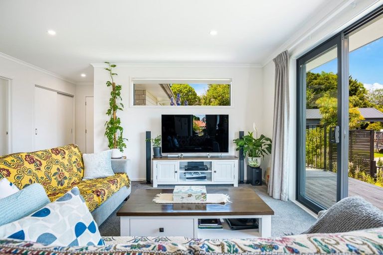 Photo of property in 5 St Julia Court, Helensville, 0800