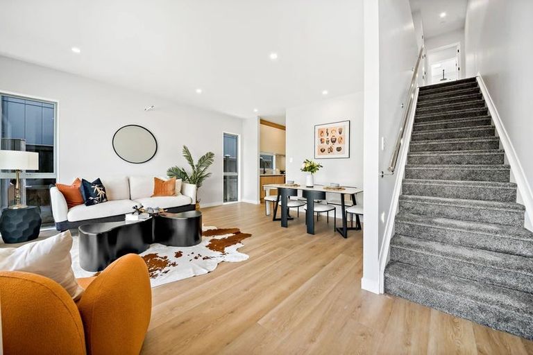 Photo of property in 21 Yellow Pear Lane, Karaka, 2578