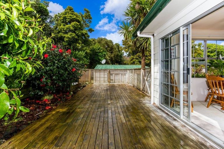 Photo of property in 24 Cranston Street, Torbay, Auckland, 0632