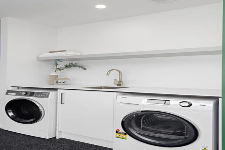 Photo of property in 77 Henshaw Street, Woodend, 7610