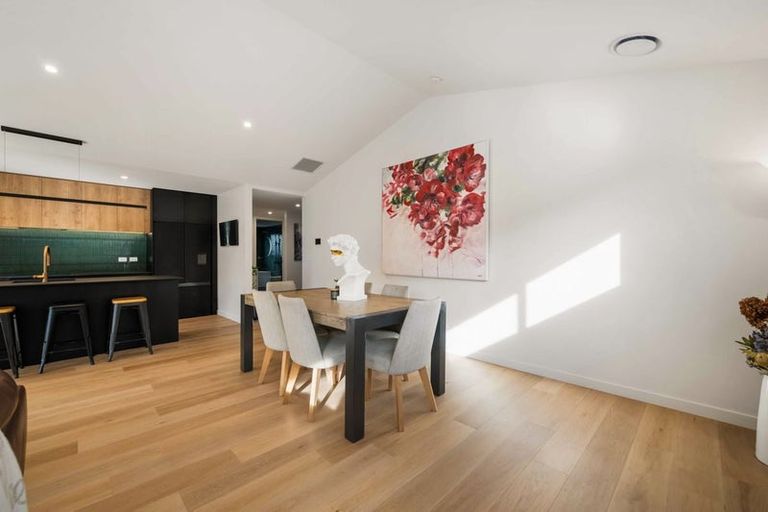 Photo of property in 10 Mason Street, Wanaka, 9305