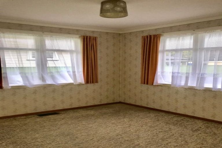 Photo of property in 182 Cambridge Street, Levin, 5510
