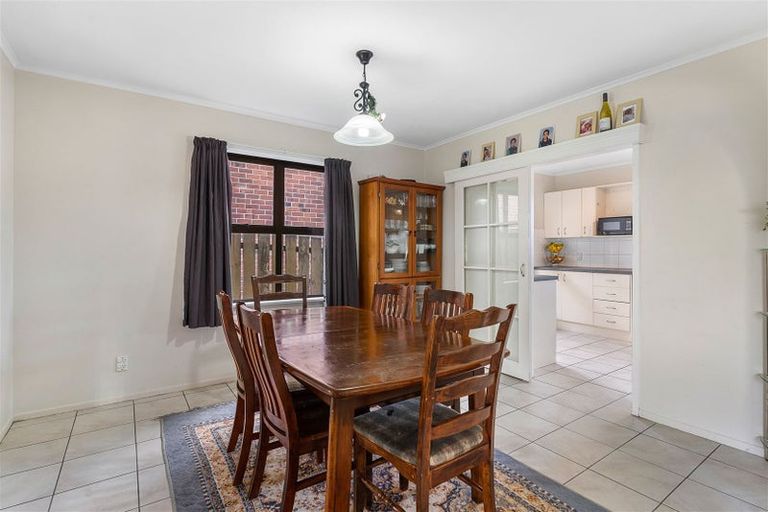 Photo of property in 58 Thompson Terrace, Manurewa, Auckland, 2102