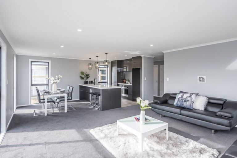 Photo of property in 10 Paioke Street, Waikanae, 5036