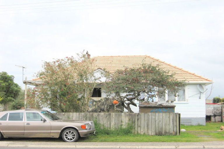 Photo of property in 12a Hannan Road, Whitianga, 3510