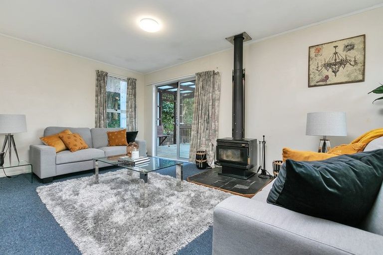 Photo of property in 14 Jayne Place, Torbay, Auckland, 0630