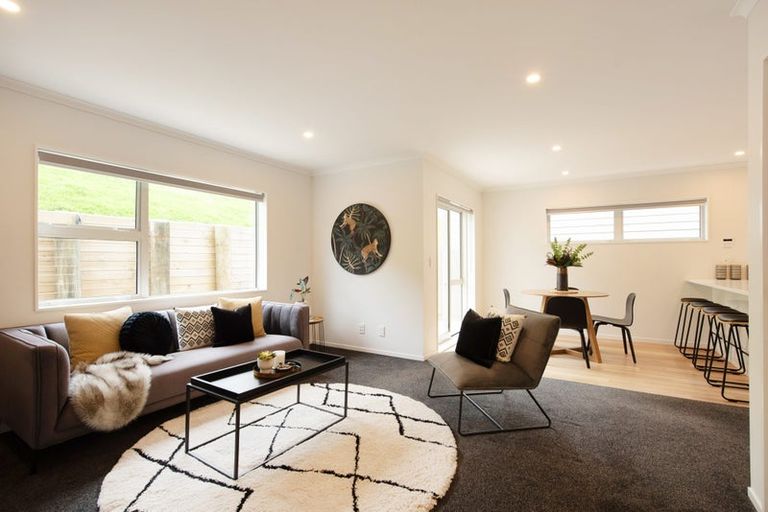 Photo of property in 27 Stockport Grove, Churton Park, Wellington, 6037