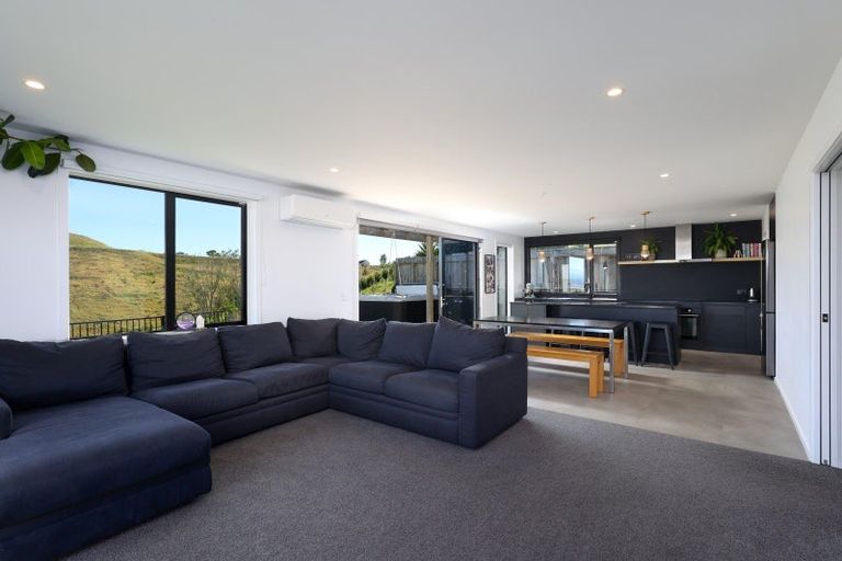 Photo of property in 32 Huntaway Close, Stoke, Nelson, 7011