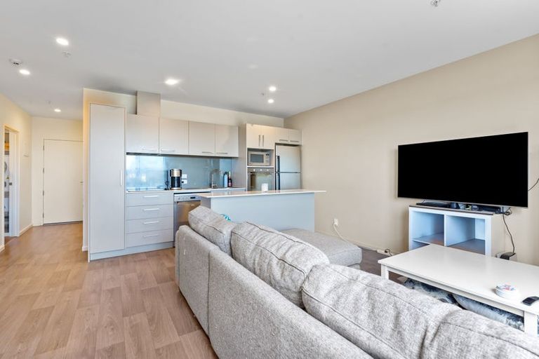 Photo of property in 205/160c Hobsonville Point Road, Hobsonville, Auckland, 0616