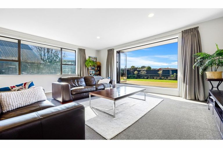 Photo of property in 5 Colchester Place, Templeton, Christchurch, 8042