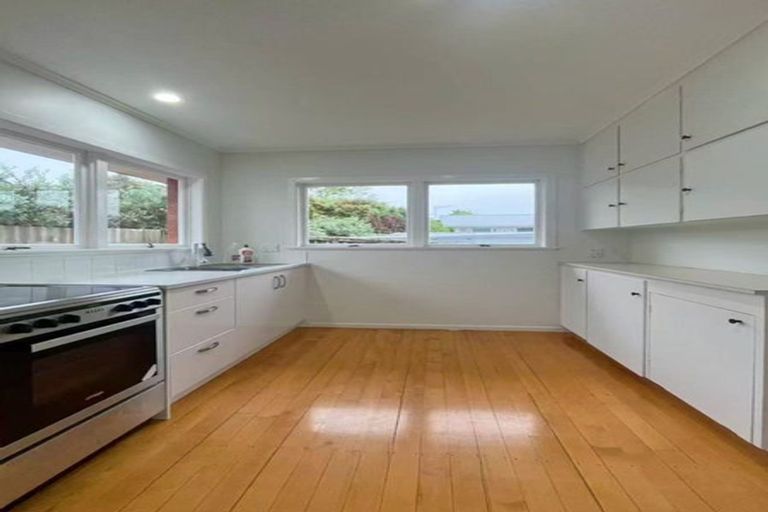 Photo of property in 4/13a Evelyn Place, Hillcrest, Auckland, 0627