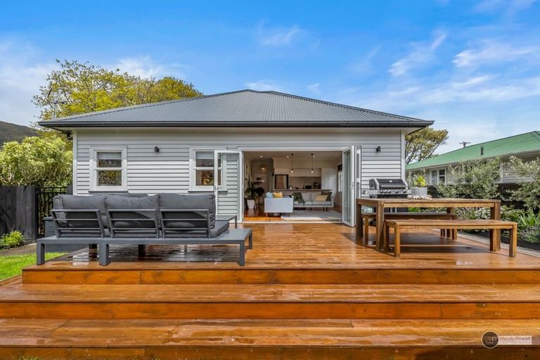 Photo of property in 11 Rossiter Avenue, Waterloo, Lower Hutt, 5011