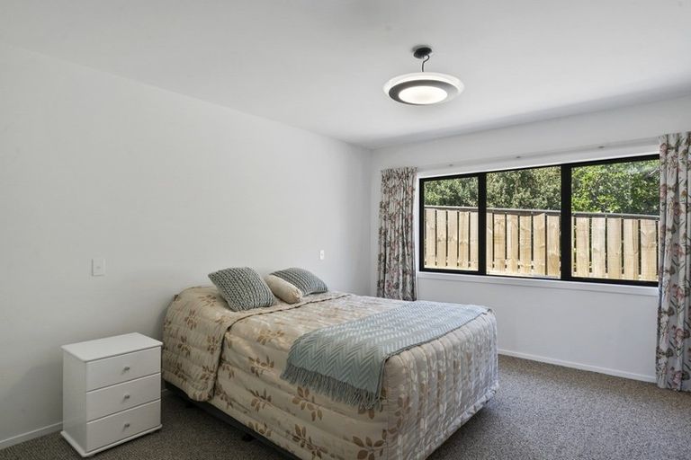 Photo of property in 12 Takahe Drive, Paraparaumu Beach, Paraparaumu, 5032