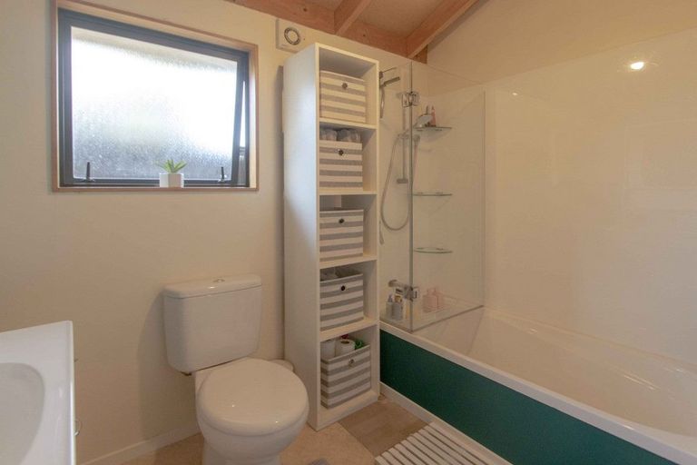 Photo of property in 69a Church Road, Taradale, Napier, 4112