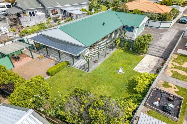 Photo of property in 425 Southland Place, Raureka, Hastings, 4120