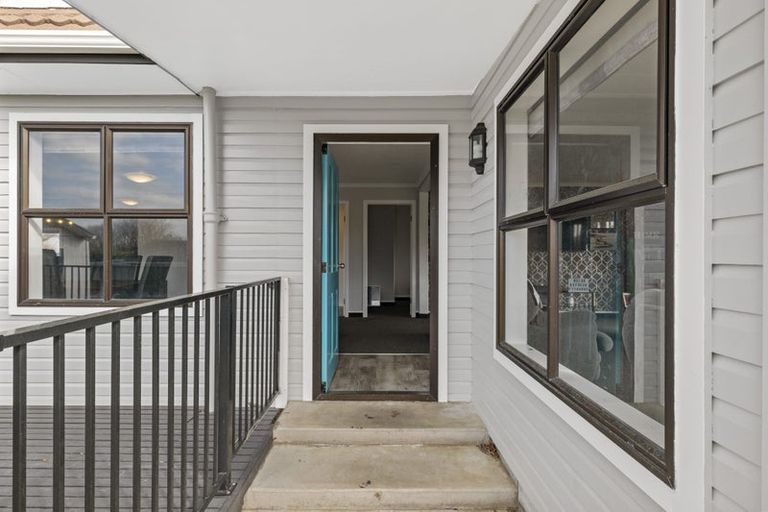 Photo of property in 16 Douglas Street, Hawera, 4610