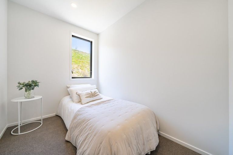 Photo of property in 37 Holystone Road, Whitby, Porirua, 5024