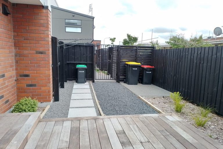 Photo of property in 52c Picton Avenue, Riccarton, Christchurch, 8011