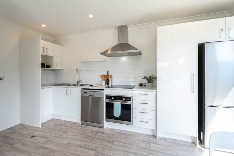 Photo of property in 4 William Earp Place, Tawa, Wellington, 5028