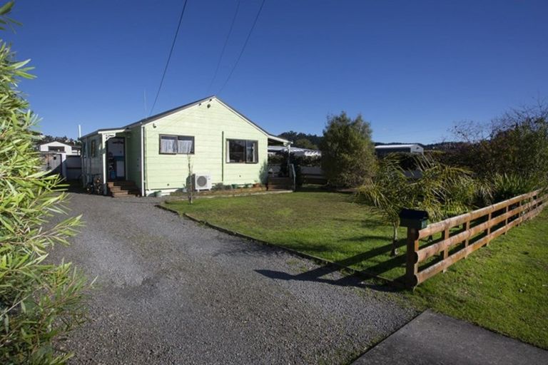 Photo of property in 215a Kiwi Road, Whangamata, 3620
