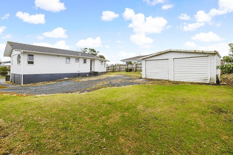 Photo of property in 3 Ilford Crescent, Mangere, Auckland, 2022