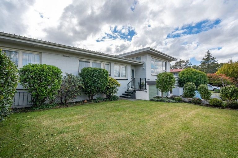 Photo of property in 1 Irene Crescent, Dinsdale, Hamilton, 3204