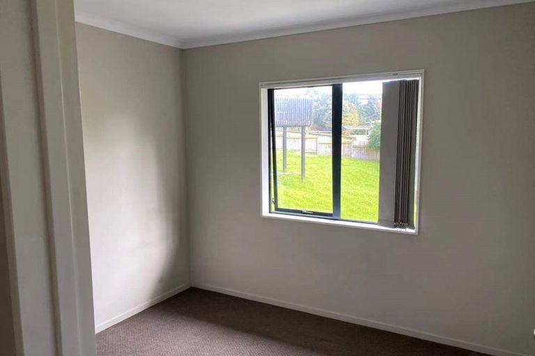 Photo of property in 25 Lilburn Crescent, Massey, Auckland, 0614