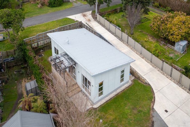 Photo of property in 2a Kokako Road, Otaihanga, Paraparaumu, 5036