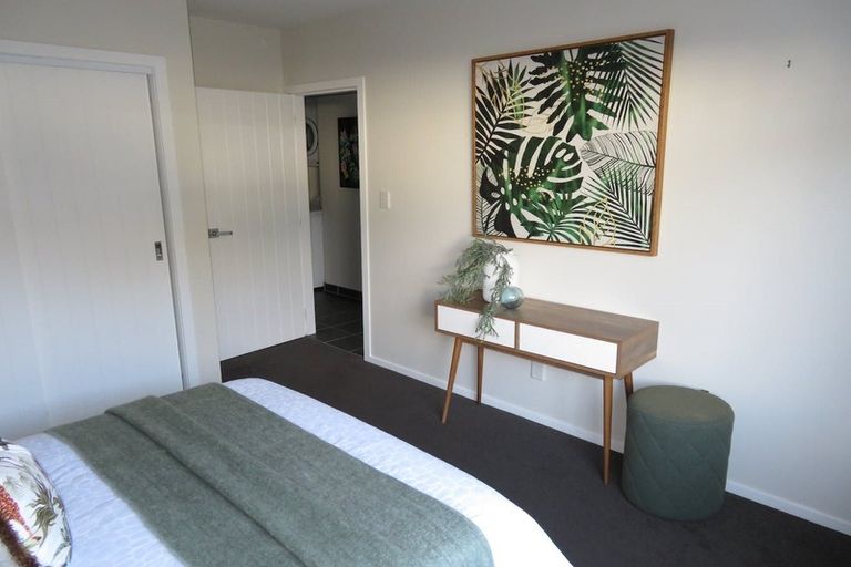 Photo of property in 16b Lincoln Avenue, Tawa, Wellington, 5028