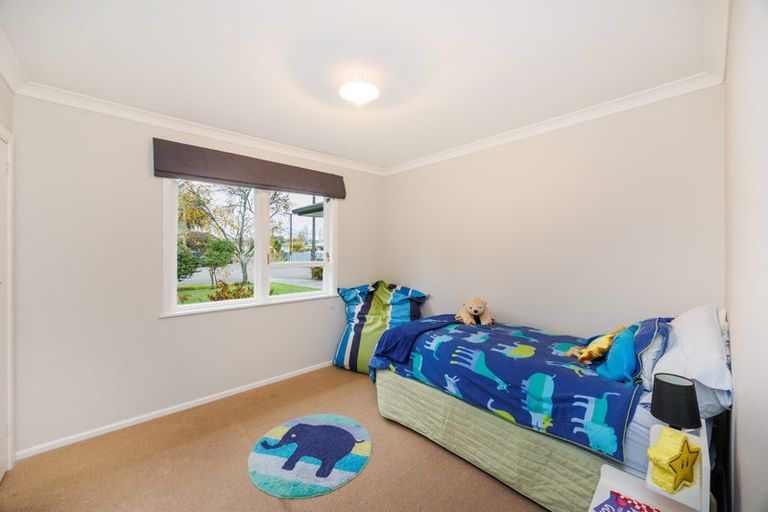 Photo of property in 8 Firth Place, Awapuni, Palmerston North, 4412