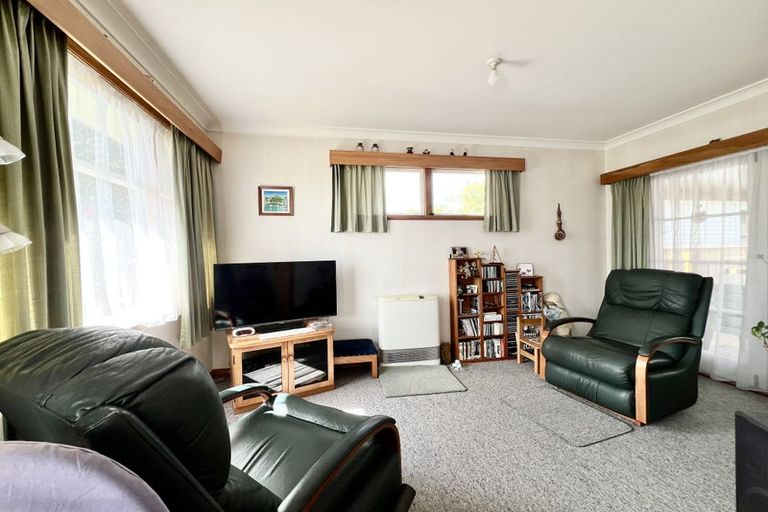 Photo of property in 24 Anglesey Place, Awapuni, Palmerston North, 4412