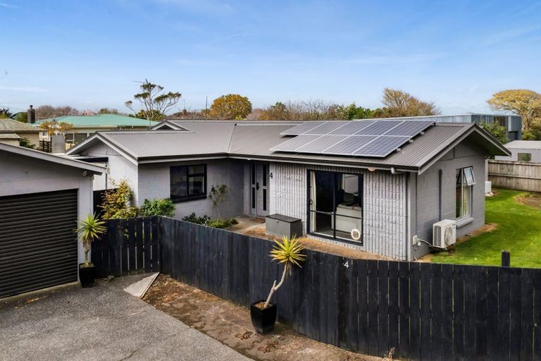 Photo of property in 4 Douglas Street, Hawera, 4610