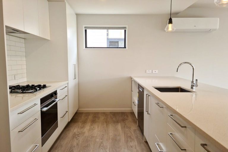 Photo of property in 10 Lussa Close, Broomfield, Christchurch, 8042