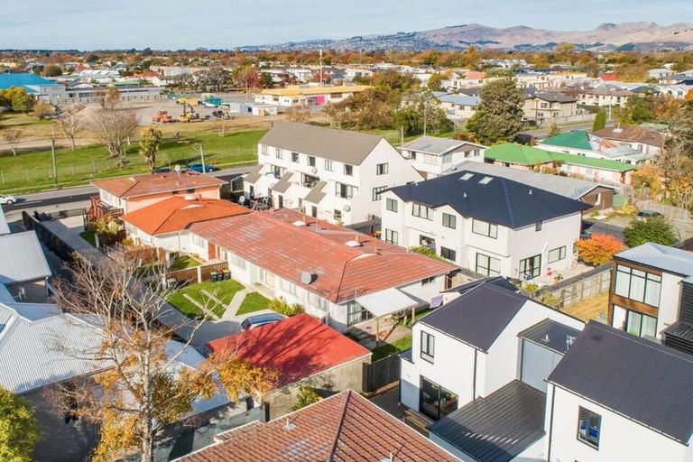 Photo of property in 2/479 Madras Street, St Albans, Christchurch, 8014