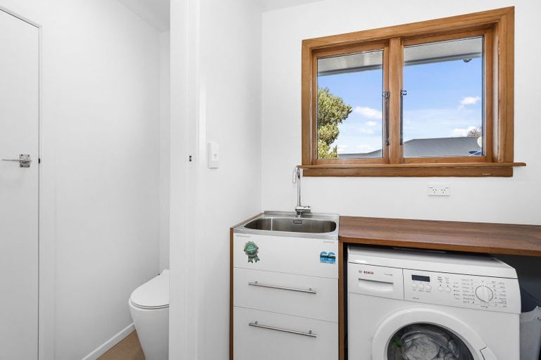 Photo of property in 68 Kennedys Bush Road, Halswell, Christchurch, 8025
