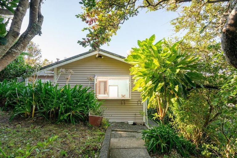 Photo of property in 154 Grafton Road, Roseneath, Wellington, 6011