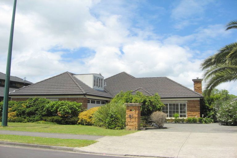 Photo of property in 87 Longford Park Drive, Takanini, 2112