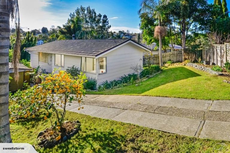 Photo of property in 28 Infidel Place, Torbay, Auckland, 0630