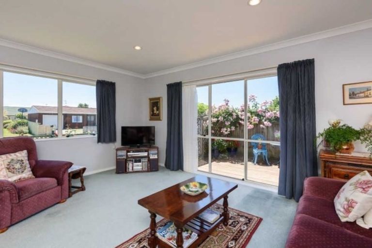 Photo of property in 3a Sunburst Court, Paraparaumu Beach, Paraparaumu, 5032