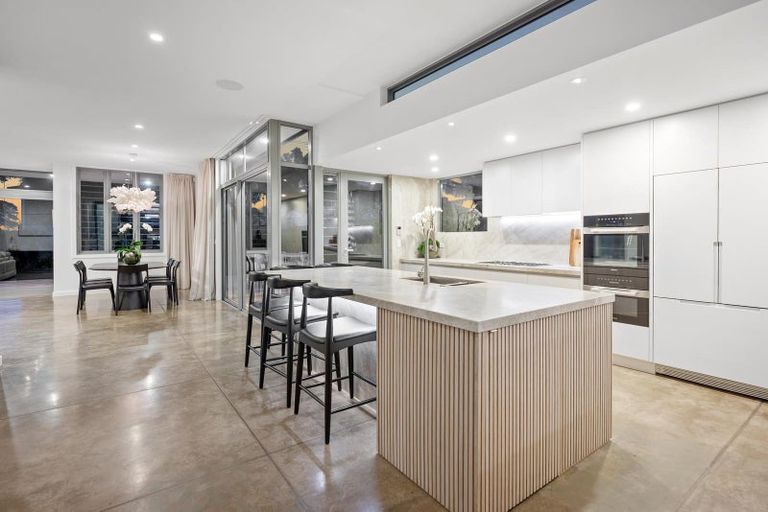 Photo of property in 37 Laurence Street, Manly, Whangaparaoa, 0930