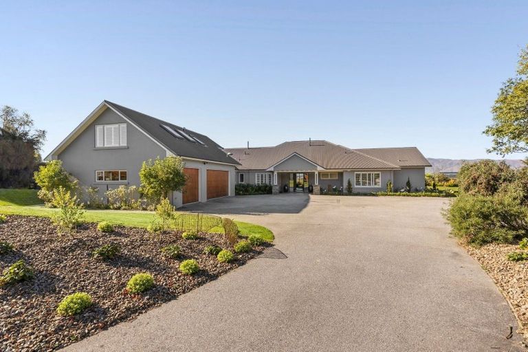 Photo of property in 31 Matheson Crescent, Albert Town, Wanaka, 9305