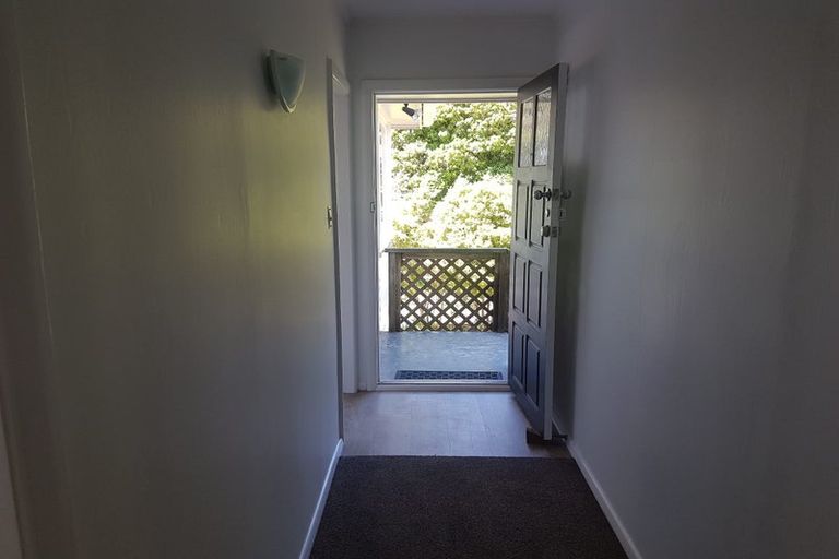 Photo of property in 2 Wilfred Street, Tawa, Wellington, 5028