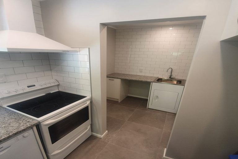 Photo of property in 31 Chamberlain Road, Karori, Wellington, 6012