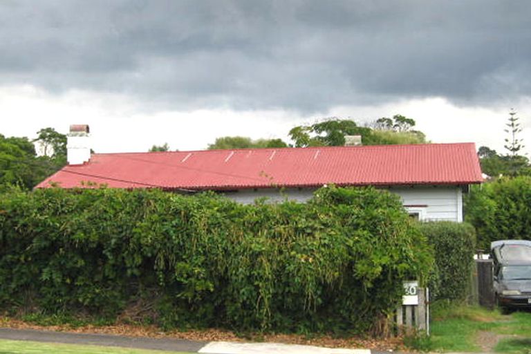 Photo of property in 30 Northall Road, New Lynn, Auckland, 0600