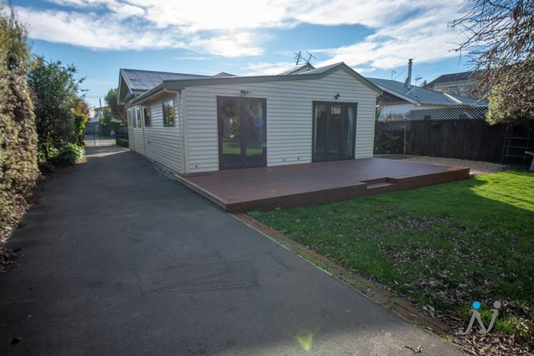 Photo of property in 100 Malcolm Avenue, Beckenham, Christchurch, 8023