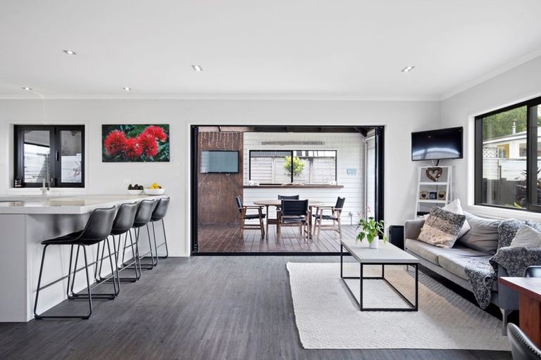 Photo of property in 46a King Street, Waiuku, 2123