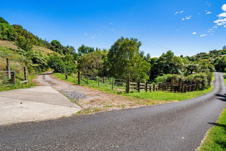 Photo of property in 359ra Kaitemako Road, Welcome Bay, Tauranga, 3175