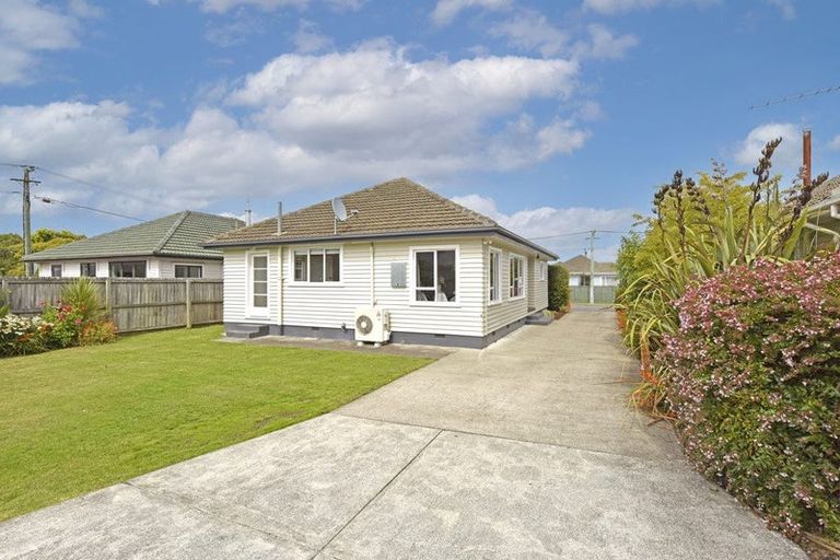 Photo of property in 4 Pamir Street, Mairehau, Christchurch, 8052