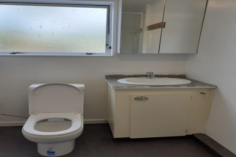 Photo of property in 192f1 Onepu Road, Lyall Bay, Wellington, 6022